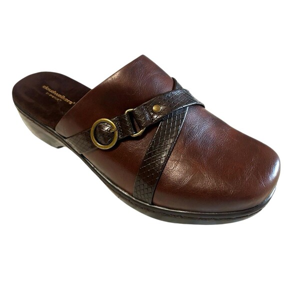 Cloudwalkers by Avenue Beverly Clog Mule Buckle Brown Leather Sandals 11W - Picture 1 of 13